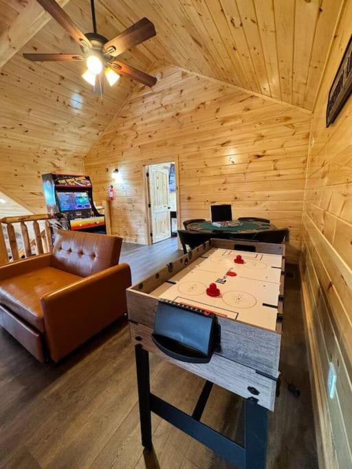 Villa New! Indoor Pool/Ps 5/Hot Tub/Parkway Pigeon Forge Exterior foto
