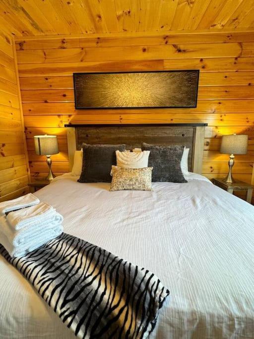 Villa New! Indoor Pool/Ps 5/Hot Tub/Parkway Pigeon Forge Exterior foto